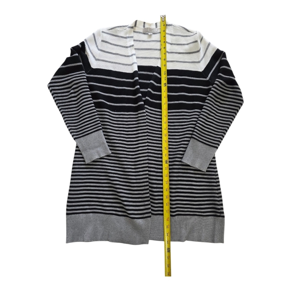 Carolyn Taylor‎ Black and White Striped Cardigan